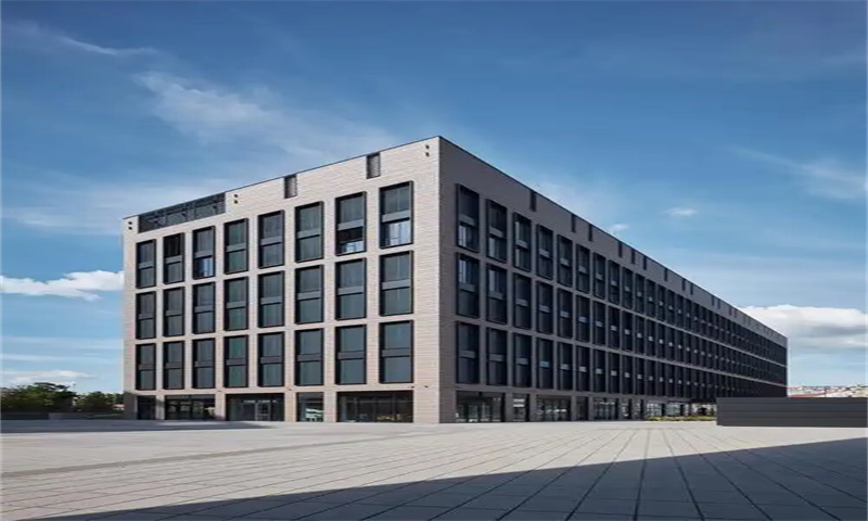 《策略制胜：企业办公选址的五大关键因素》